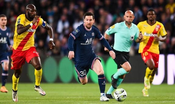 足球直播在线观看无插件-【人物】醇厚梅西，巴黎回甘