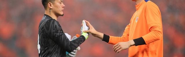 鲁媒：山东泰山门将于金永因为生病缺席客战申花的比赛